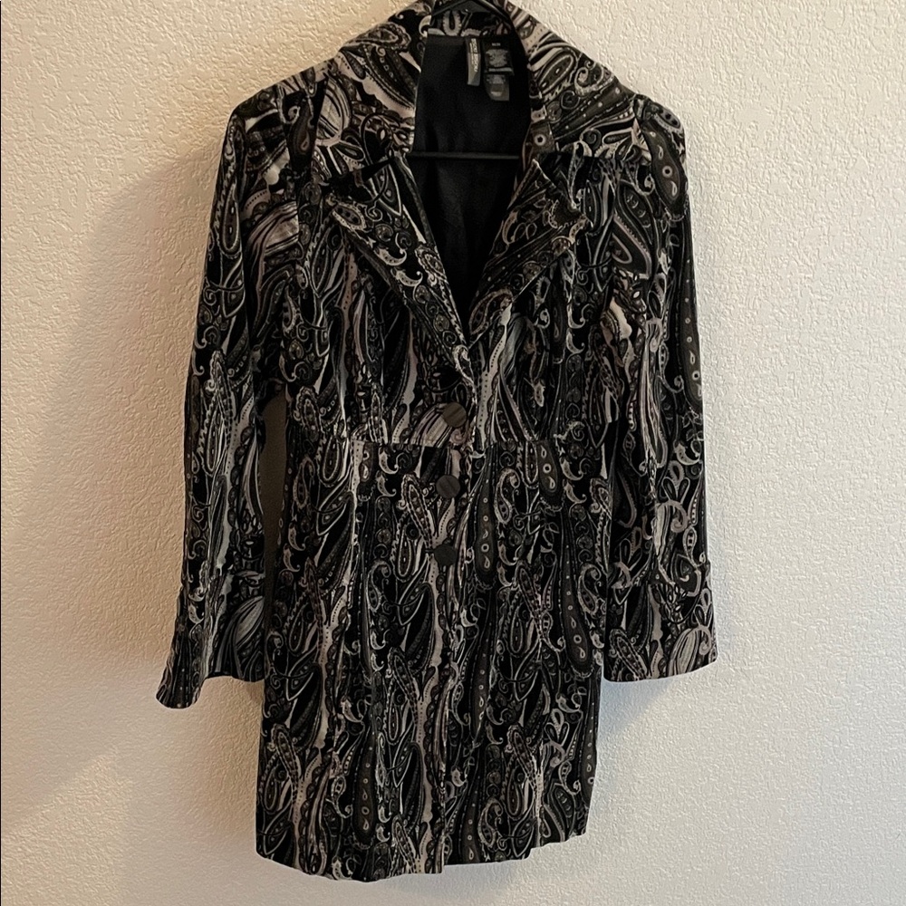 Bisou Bisou Black and Gray Paisley Blazer